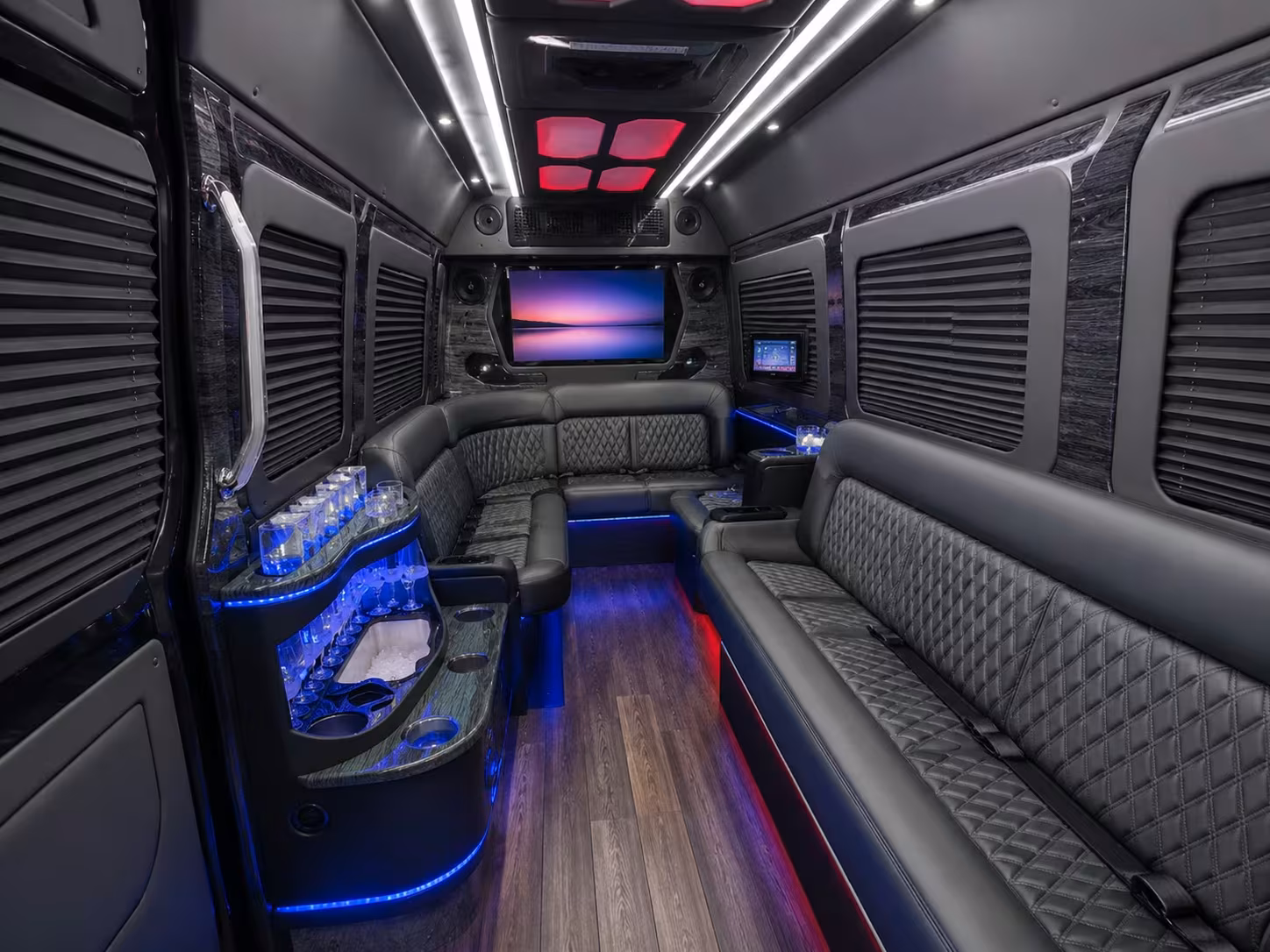 senior and wheelchair accessible church shuttle buses in southfield